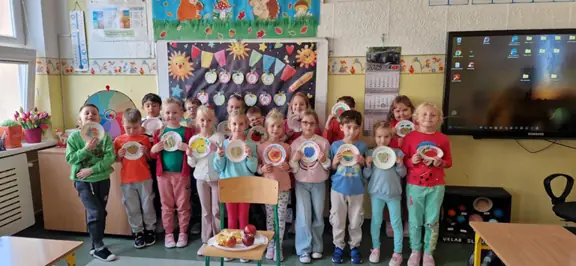 Światowy Dzień Jabłka w klasach I-III - zdj8