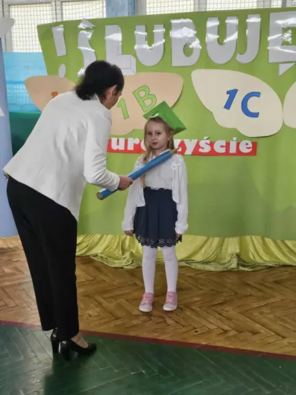 Uroczyste ślubowanie klas pierwszych -zdęcie 2