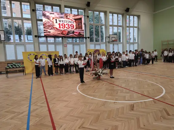 uroczyste-rozpoczecie-roku-szkolnego-2026-2027-zdjecie-4-jpg