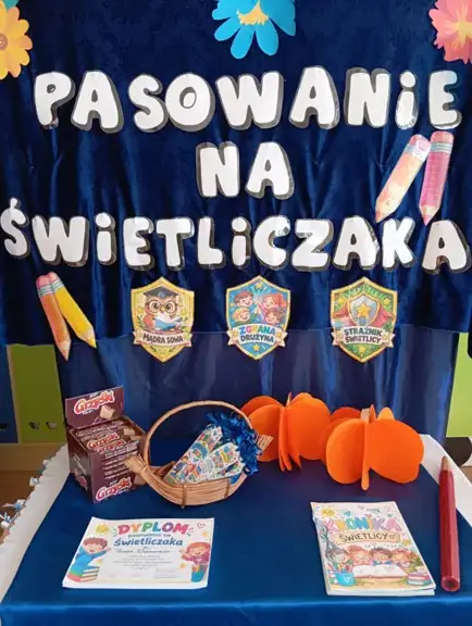 napis-pasowanie-na-swietliczaka-wafelki-dypolomy-zakladki-do-ksiazek-olowek-jpg
