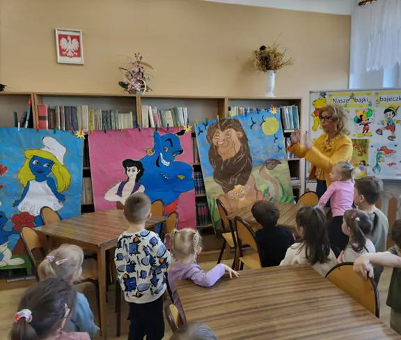 dzieci-rozpoznaja-postacie-ze-znanych-bajek-i-je-nazywaja--jpg