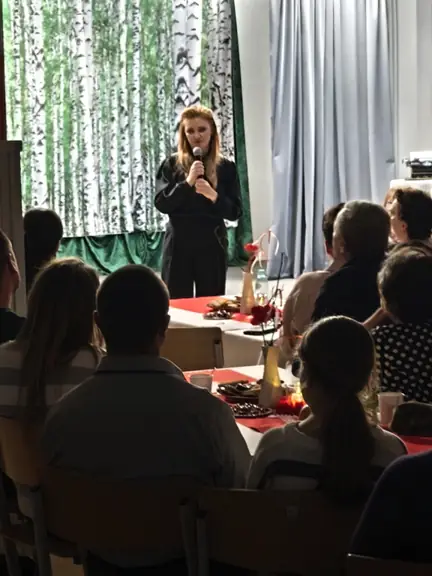 Przemawiąjący gość spotkania