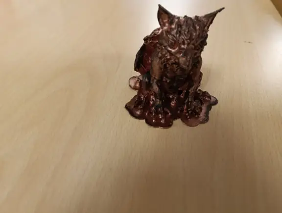maly-model-3d-gryfika-wydrukowany-i-pomalowany-jpg