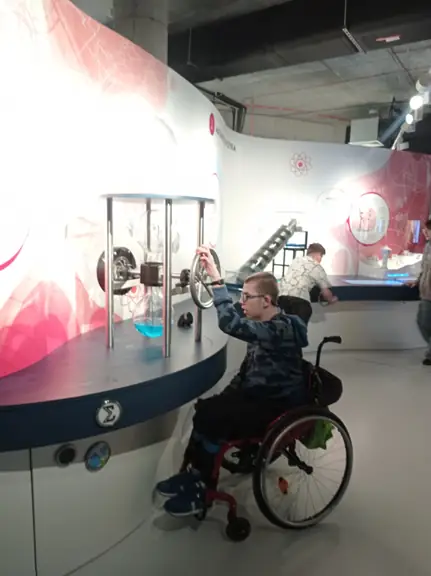 Wizyta klasy  5b w Fabryce wody.