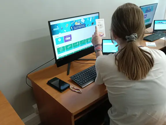 praca uczniów w środowisku skriware.