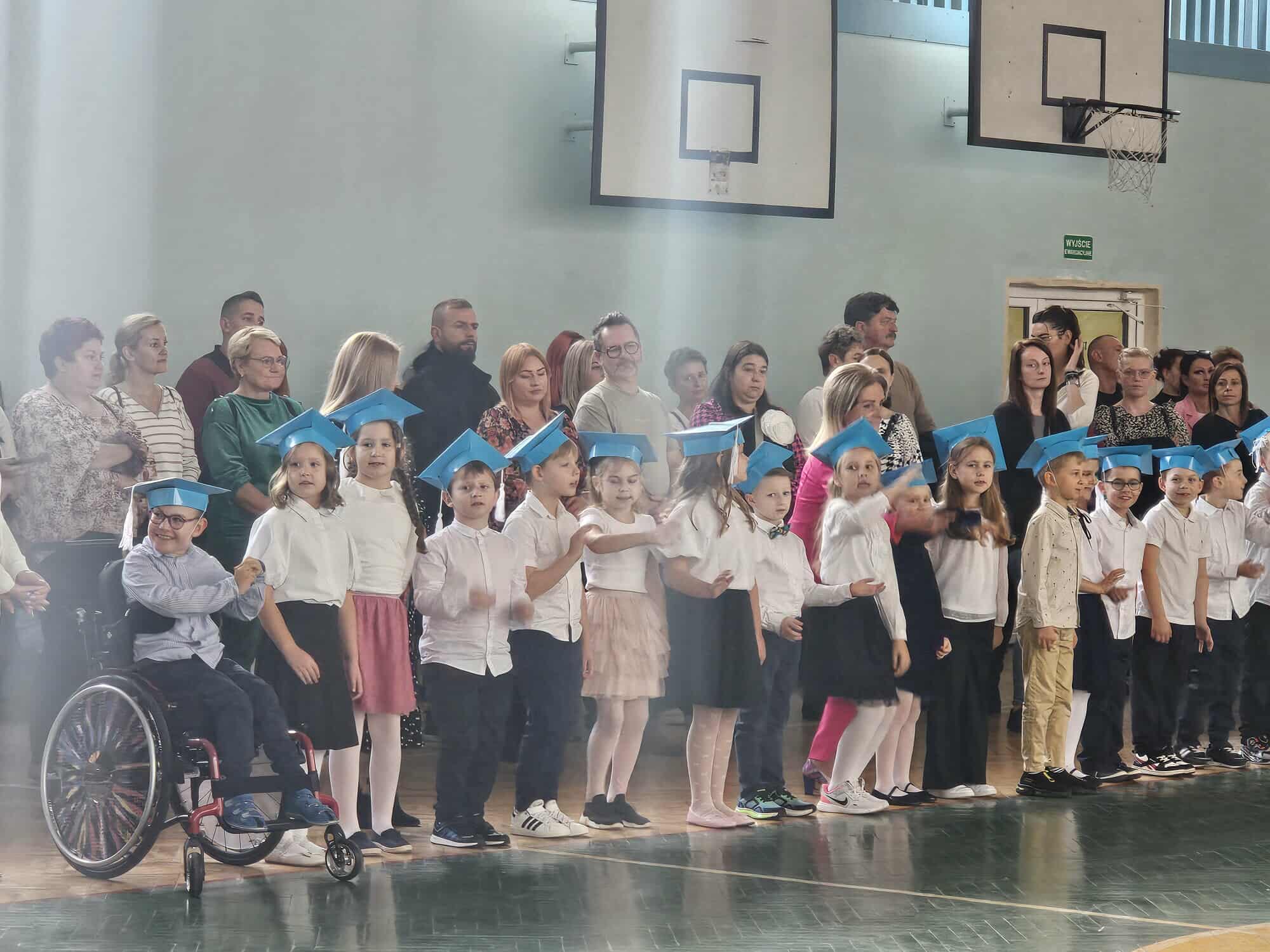 Uroczyste ślubowanie klas pierwszych -zdęcie 5